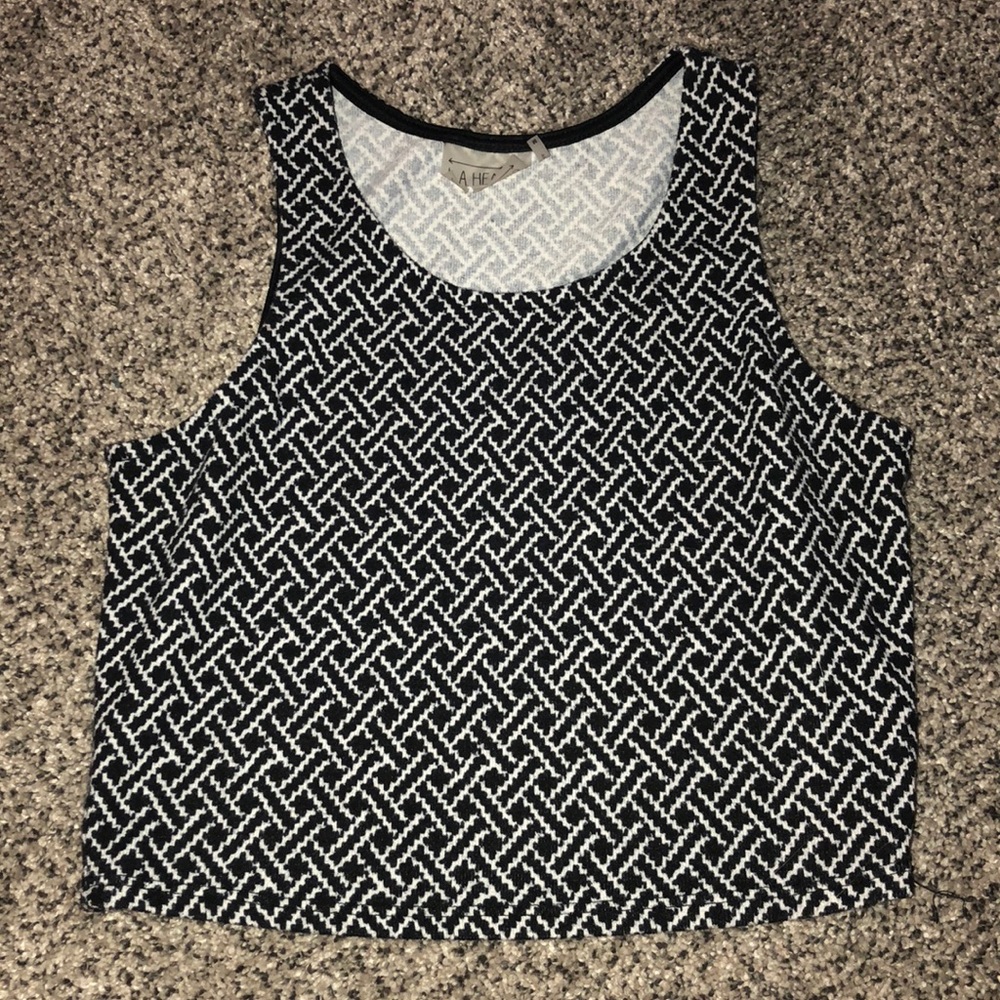 navy with white pattern crop tank top -LA HEARTS